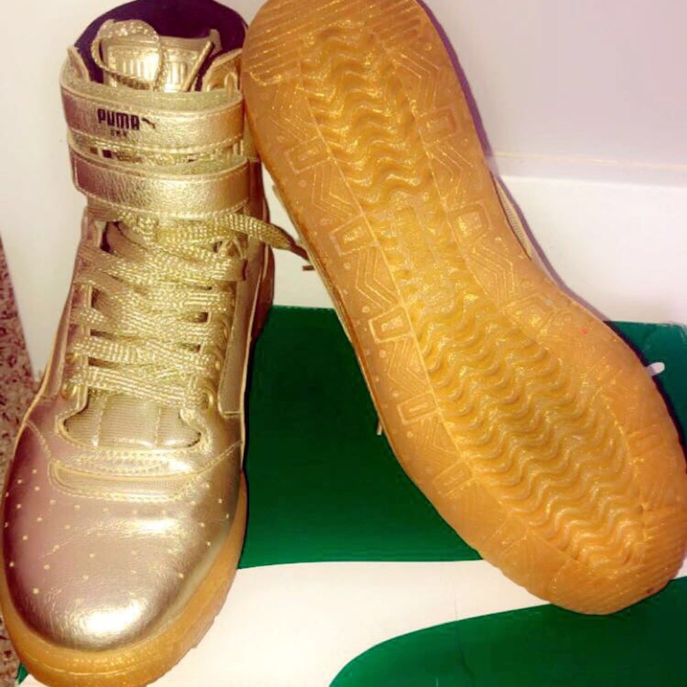 Sky II Hi Metallic Pumas (Women’s)